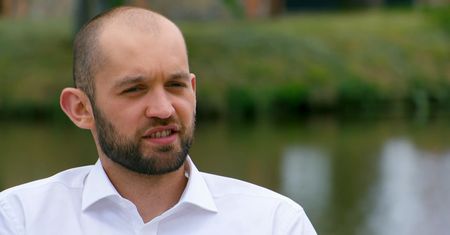 "Rolnik szuka żony". Wybredny rolnik aż zaniemówił. To będzie jego wybranka?