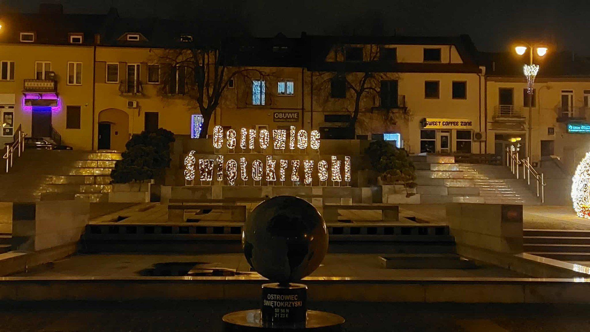 Przy tej iluminacji mieszkańcy chętnie robią sobie zdjęcia