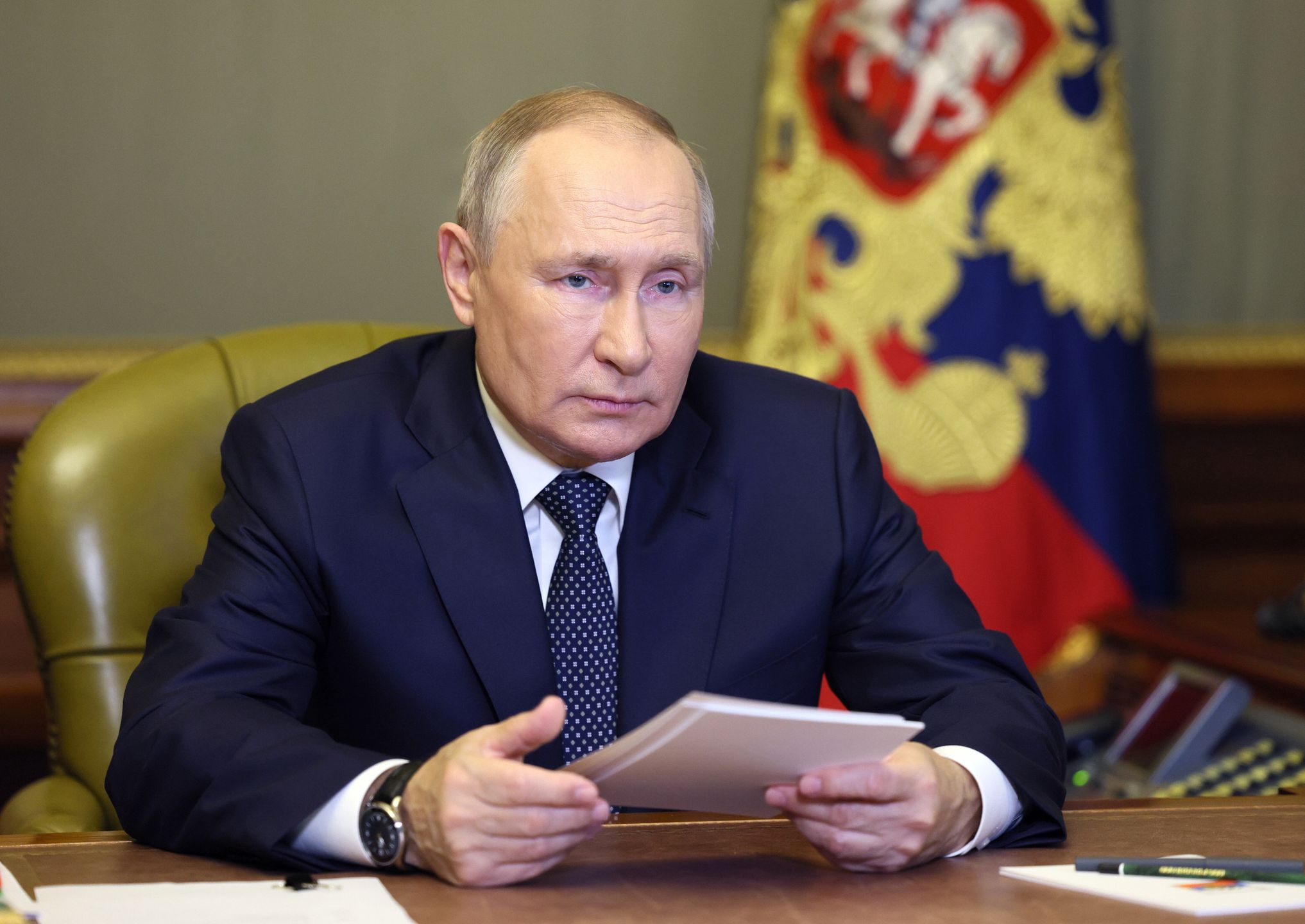 Russian President Vladimir Putin holds a video conference meeting with elected heads of Russian regions, in Saint-Petersburg, Russia, 10 October 2022. EPA/GAVRIIL GRIGOROV / SPUTNIK / KREMLIN POOL MANDATORY CREDIT Dostawca: PAP/EPA.