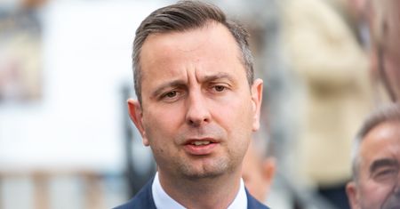 Kosiniak-Kamysz: Małżeństwom osób LGBT i adopcji dzieci mówię nie!