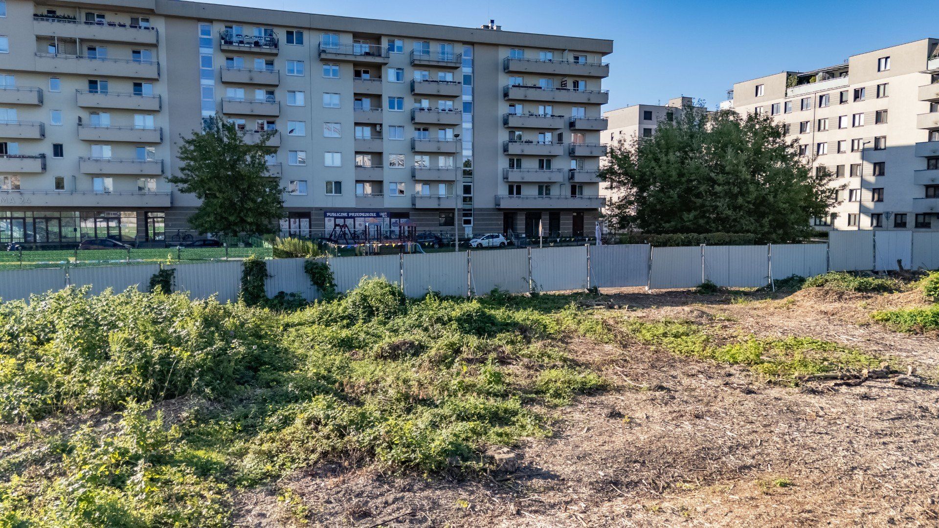 Teren przy Dąbskiej w Krakowie