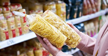 Nie ma gorszego makaronu do zupy. Polacy się zajadają, a bardzo nam szkodzi