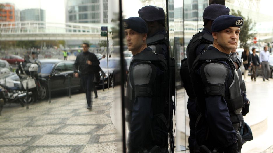 Portugalia. Legalizowali migrantów. Zarobili co najmniej 2 mln euro