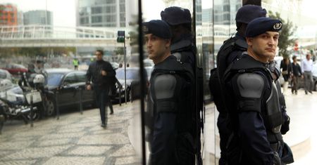Portugalia. Legalizowali migrantów. Zarobili co najmniej 2 mln euro