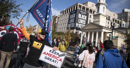 Wybory w USA. Waszyngton. Tysiące osób na marszu zwolenników Donalda Trumpa