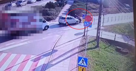 O krok od tragedii na pasach. Potrącono matkę z dzieckiem