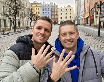 Polski sąd uznał małżeństwo jednopłciowe. "Czekaliśmy latami"