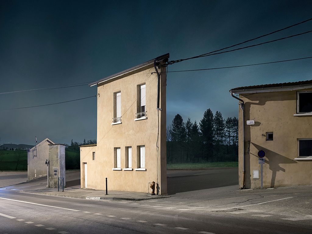 Wyimaginowany świat sztucznych budynków w projekcie ”Facades” Zachariego Gaudrillot-Roya 2