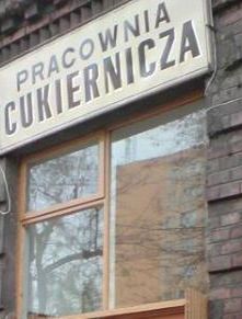 Koronawirus w Warszawie. Uwielbiana pączkarnia po miesiącu ponownie otwarta