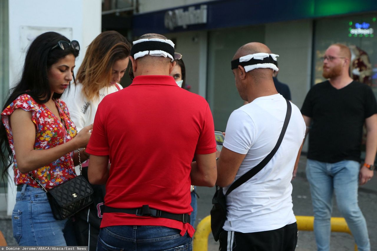 Real pilgrimages of balding men from all over the world are drawn to Turkey. In the picture: patients after a hair transplant at one of the clinics in Istanbul.