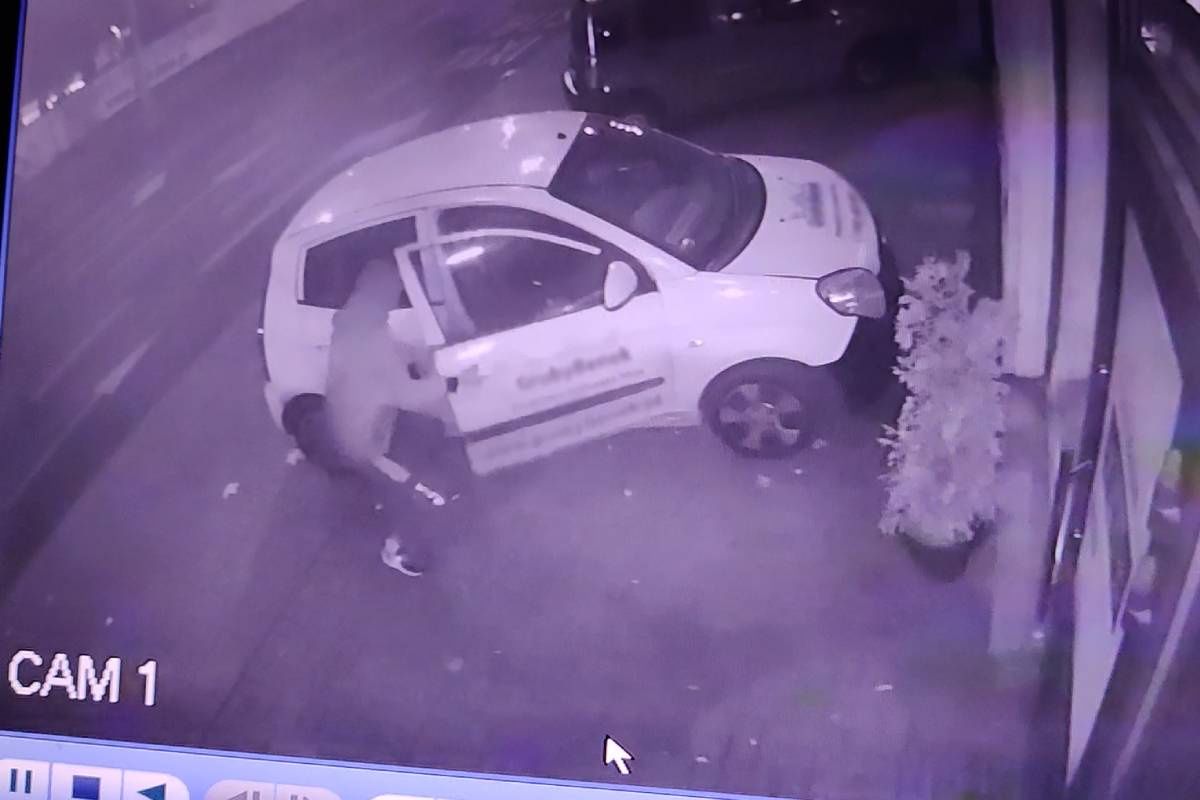 Ukradł telefon z samochodu pizzerii