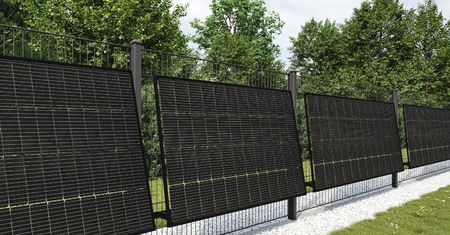 Panele fotowoltaiczne na płocie. Nowy sposób na ekologiczną energię?