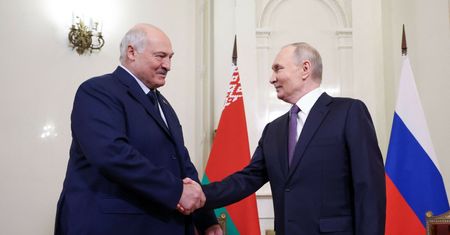 Spotkanie Łukaszenki i Putina w Petersburgu. Prezent i rozmowy o integracji