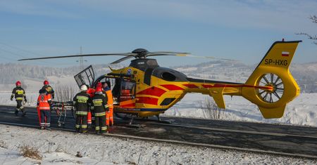 Śmiertelny wypadek na zakopiance. Droga jest całkowicie zablokowana