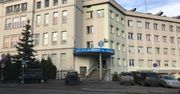 Nowy Sącz: 20-miesięczne dziecko z poważnymi obrażeniami trafiło do szpitala. Placówka powiadomiła policję