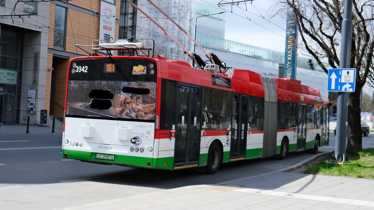 Trolejbus linii nr 151