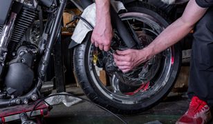 Jakie opony kupić do motocykla i jak wygląda ich wymiana