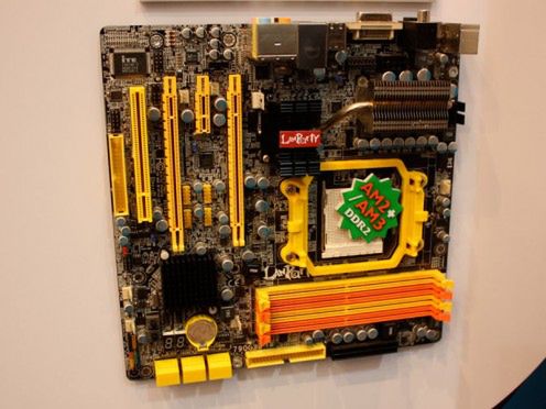 CeBIT 2009: Płyty główne mATX od DFI 3
