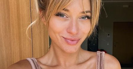 Pozuje w szortach. Marcelina Zawadzka wybrała nietypowy model
