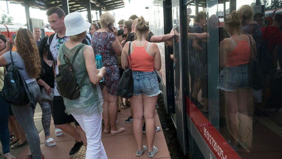 Podróż pociągiem może być przykrym doświadczeniem