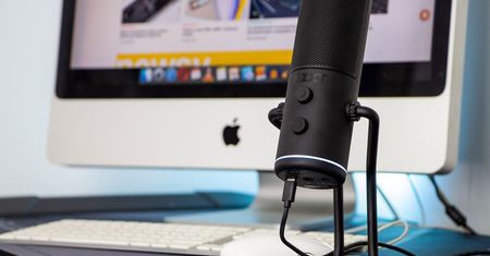 NZXT atakuje rynek sprzętu audio. Oto recenzja NZXT Capsule - mikrofonu (nie tylko) dla graczy
