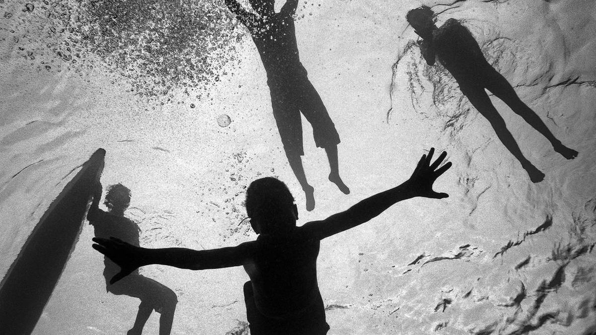 Ocean motywacją i motywem na czarno-białych zdjęciach Hengki Koentjoro 1