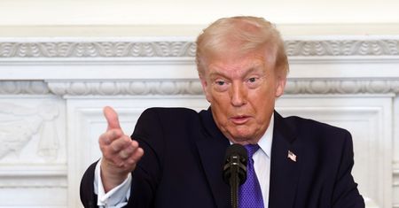 Sąd Najwyższy uderzył w cła Trumpa. Tak miał zareagować