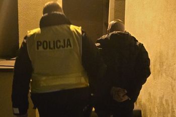 Chciał przekupić policjantów. "Jeden banknot"