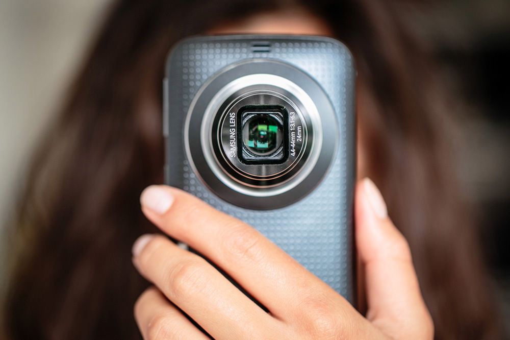 Samsung Galaxy K Zoom. Czy smartfon z zoomem x10 może zastąpić aparat kompaktowy? 1