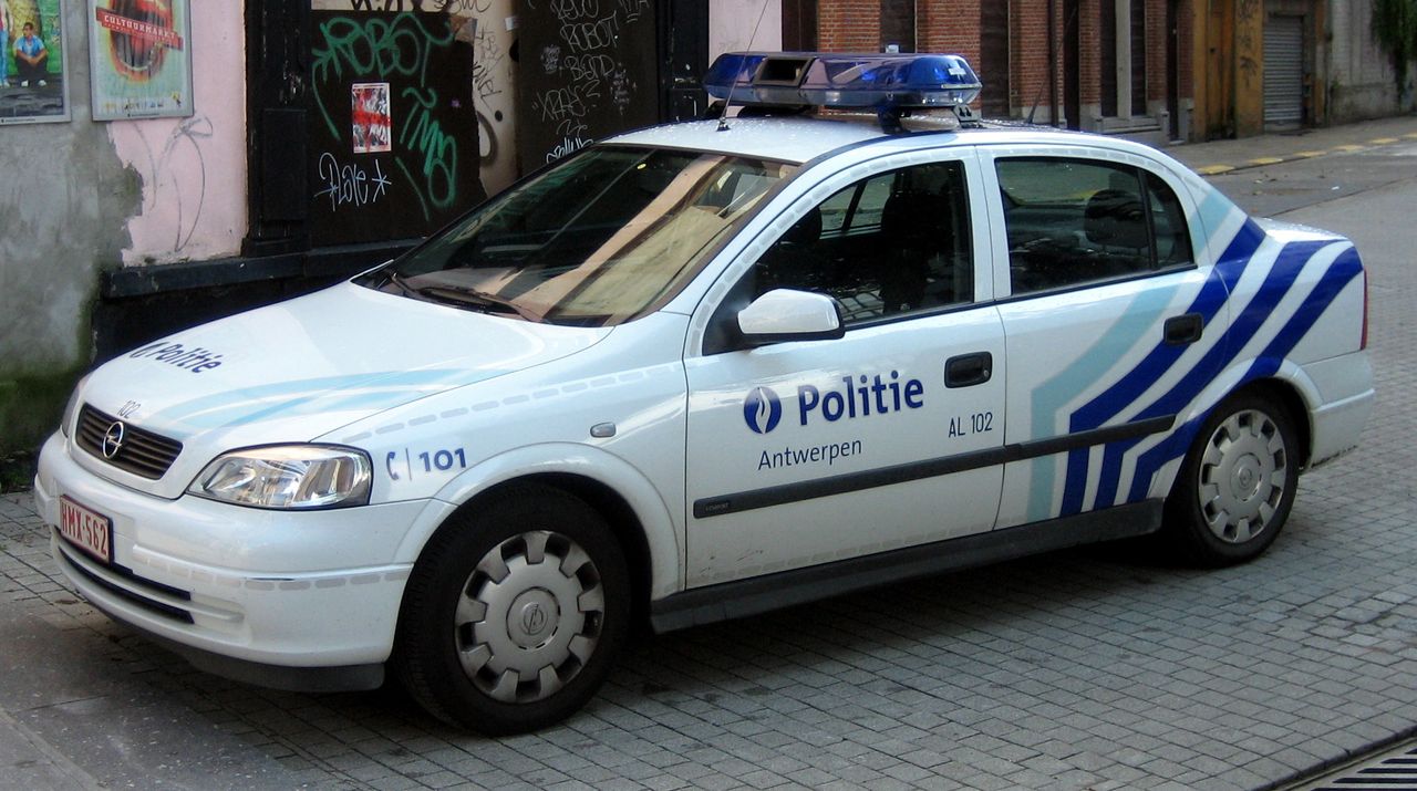 Belgijska policja posiada sporą flotę starszych radiowozów.