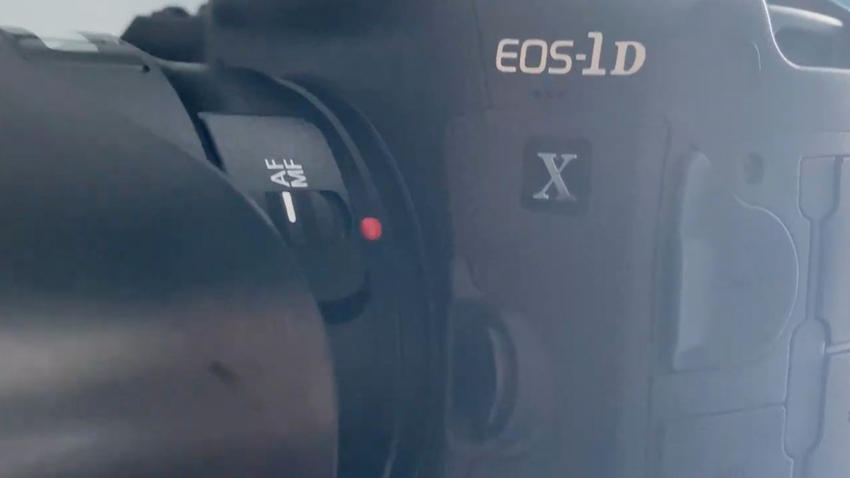 Canon EOS 1D-X Mark III: Aktualizacja błędu zawieszającego aparat już w kwietniu 1