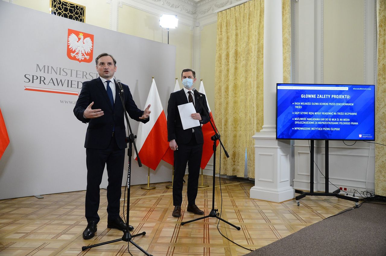 Zbigniew Ziobro zaniepokojony słowami Muellera. Chce rozmawiać z premierem