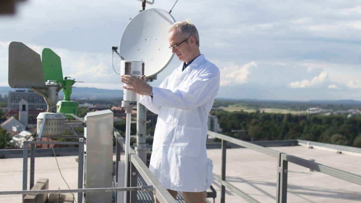 Porównali zarobki meteorologów w Polsce i USA.