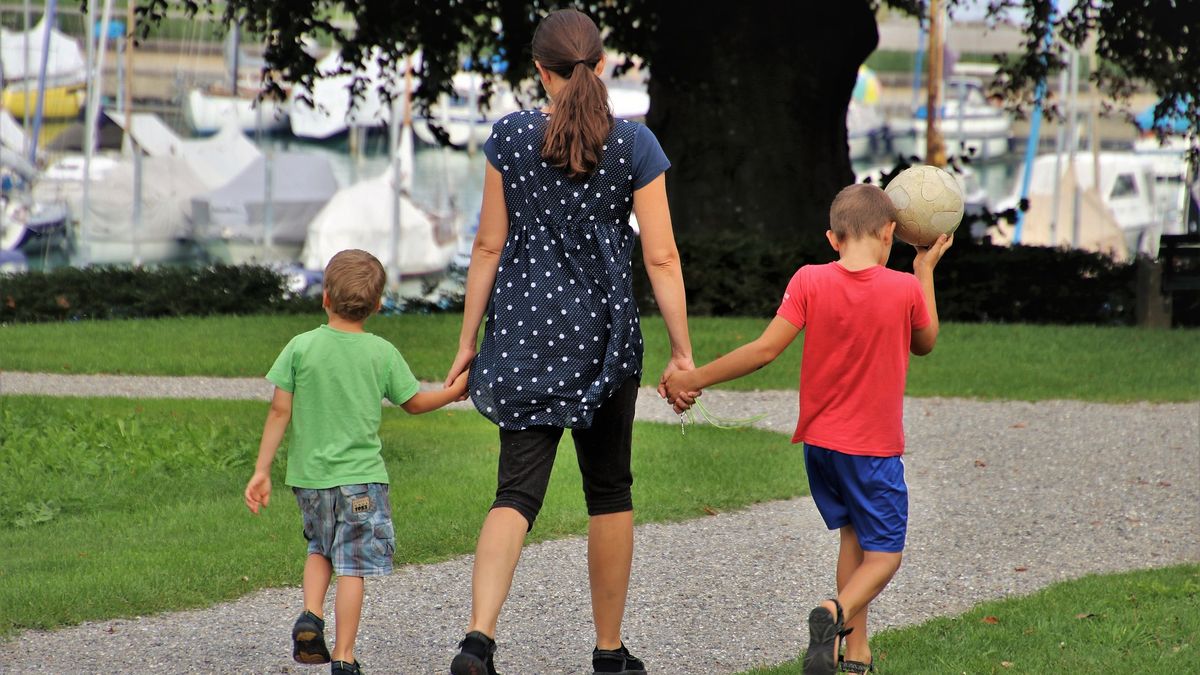 PiS chce, by polskie rodziny miały więcej dzieci. W grze nie tylko "Babcia+"