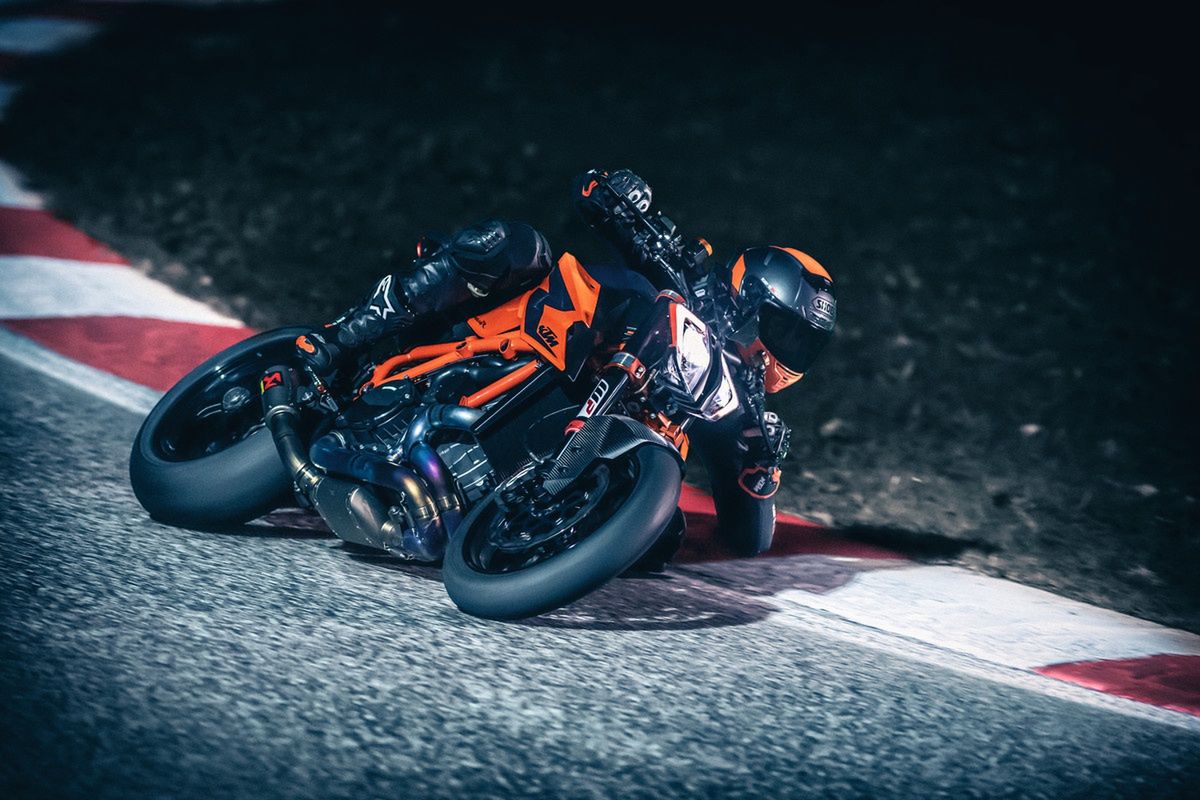 KTM 1290 Super Duke R będzie miał limitowanego brata