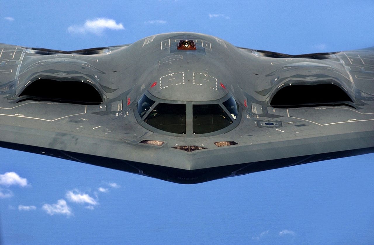 "Niewidzialne" bombowce B-2 z nową bronią. Pociski JASSM-ER mają zasięg 1000 km
