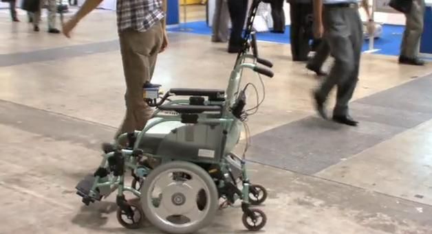 Nowy wózek inwalidzki z funkcją śledzenia przewodnika [wideo]