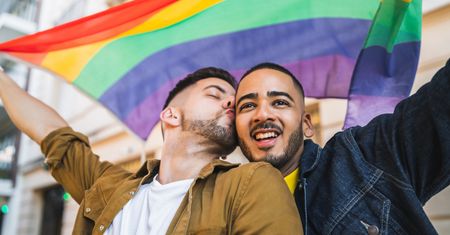 Słowo "rodzic" zamiast "mama" lub "tata". Szkoła chce okazać wsparcie osobom LGBT