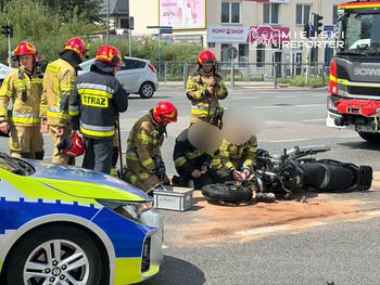 Warszawa: Wypadek na Targówku. Motocyklista zderzył się z autem