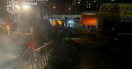 Wpadła do dołu z wrzątkiem. Nastolatka z Ukrainy walczy o życie