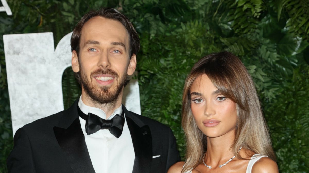 Syn Joanny Przetakiewicz zachwyca się ukochaną w bikini