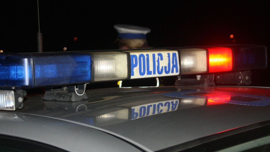 03.12.2015 GLOGOW ZDJECIE IUSTRACYJNE POLICJA POLICJANT WYPADEK NOC GAZETA WROCLAWSKA PIOTR KRZYZANOWSKI/POLSKA PRESS GRUPA