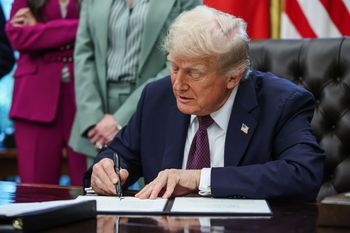 USA obniżają cła na japońskie auta. Trump podpisał decyzję