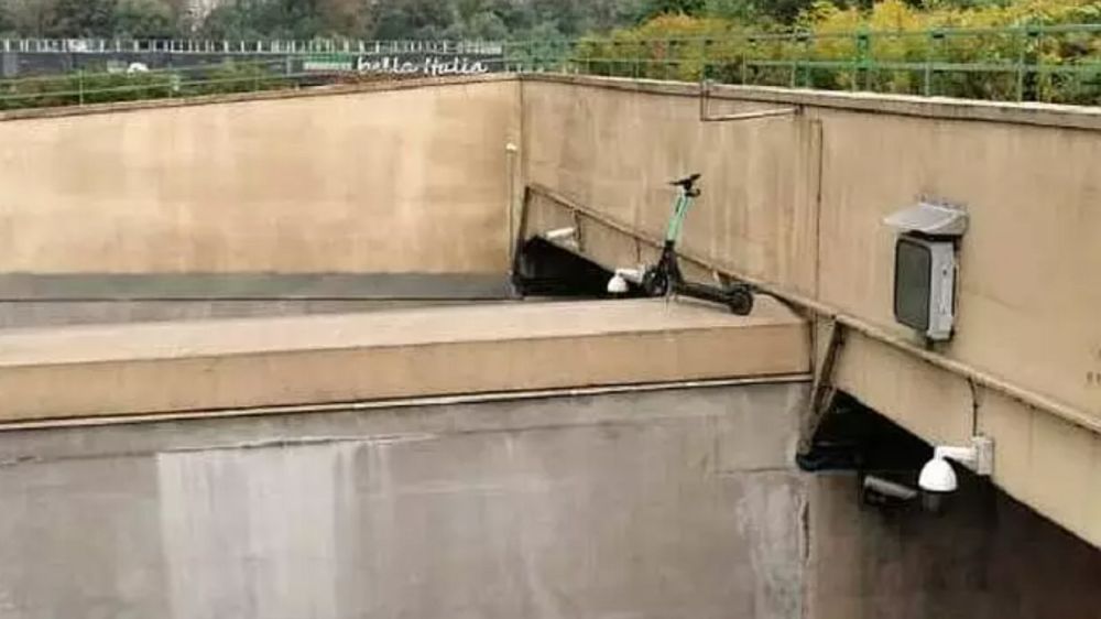 Bezmyślny żart w Warszawie 