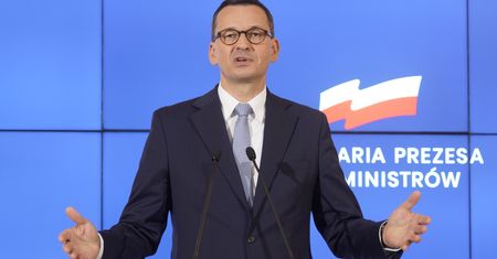 Rząd sypnie kasą. Będzie można dostawać co miesiąc 1000 zł