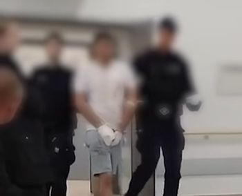 31-letni Ihor M. zabił księdza. Spójrzcie na jego nadgarstki