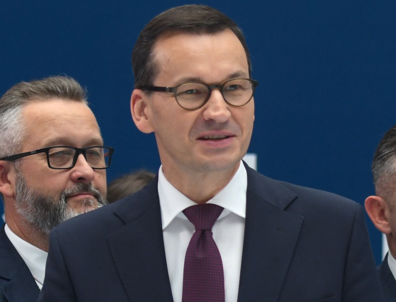 Koronawirus. Mateusz Morawiecki napisał tekst do ukraińskiego tygodnika. Podjął temat wsparcia finansowego i Wołynia