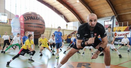 Marcin Gortat dostał prezent od Kamila Grosickiego. Przesyłka prosto z Sopotu!
