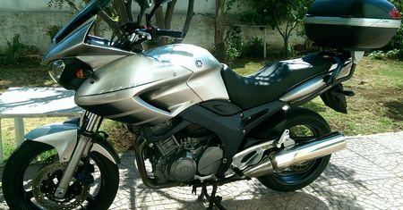 Yamaha TDM 900 – cena i dane techniczne używanego modelu sportowo-turystycznego