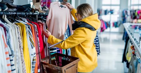 Kwitnie rynek odzieży używanej. Gucci i Levi's otwierają własne lumpeksy
